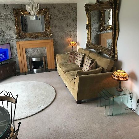 Valley View / Gwel Y Cwm Villa Ammanford Bagian luar foto